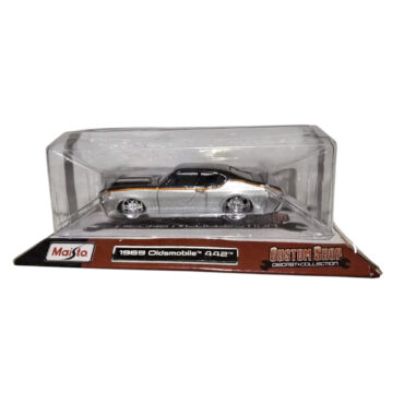 Masinuta  Maisto, Custom Shop Diecast, 1962 Oldsmobile 442, Toy Car, Silver, 3+ years